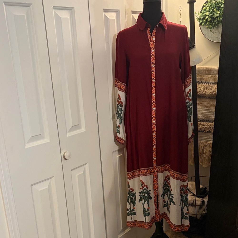 Garrie B Burgundy and White Floral Long Sleeve Dress